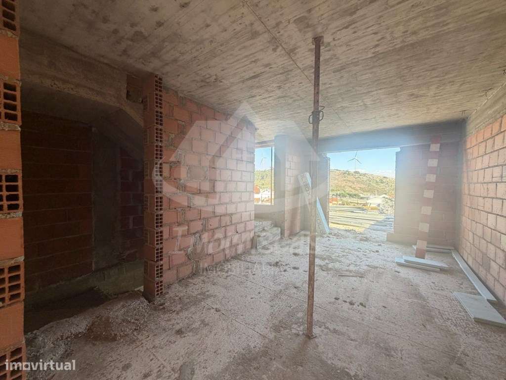 Moradia T2 exclusiva em condomínio privado com piscina e jardim em ...-12