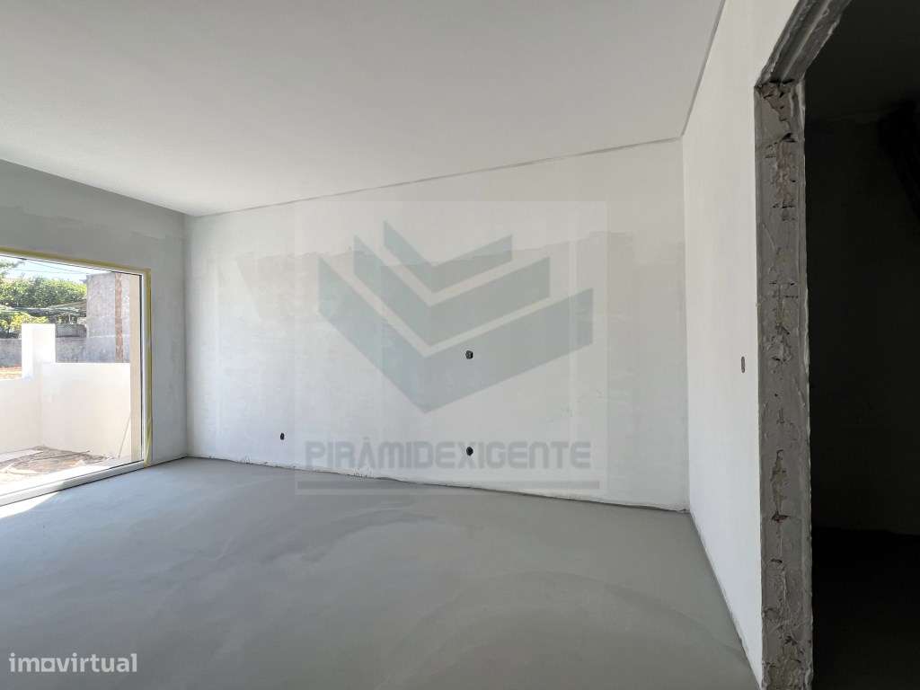 Moradia Isolada, Final Construção, Garagem - Pinhal General-17
