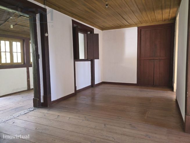 Vila Nova da Barquinha - Moradia T4 Duplex com quintal junto ao rio-15