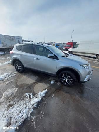 Toyota RAV4 2.0 D-4D Premium 4x2 - 10