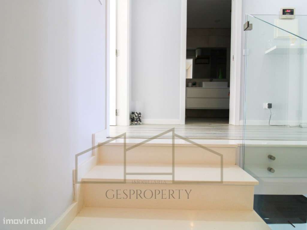 Moradia T3 nos Redondos, em Fernão Ferro-25