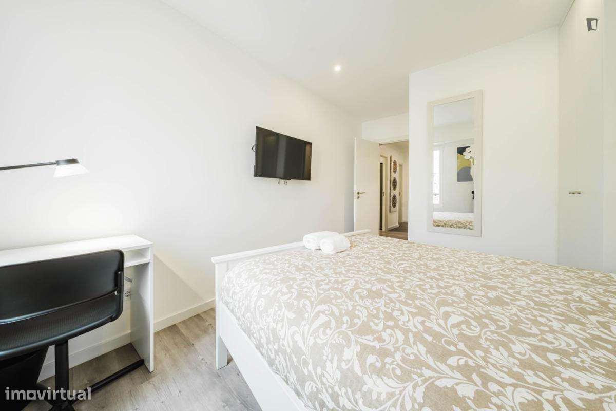 Quarto - localizado em Lumiar Lisbon - Grande imagem: 5/23