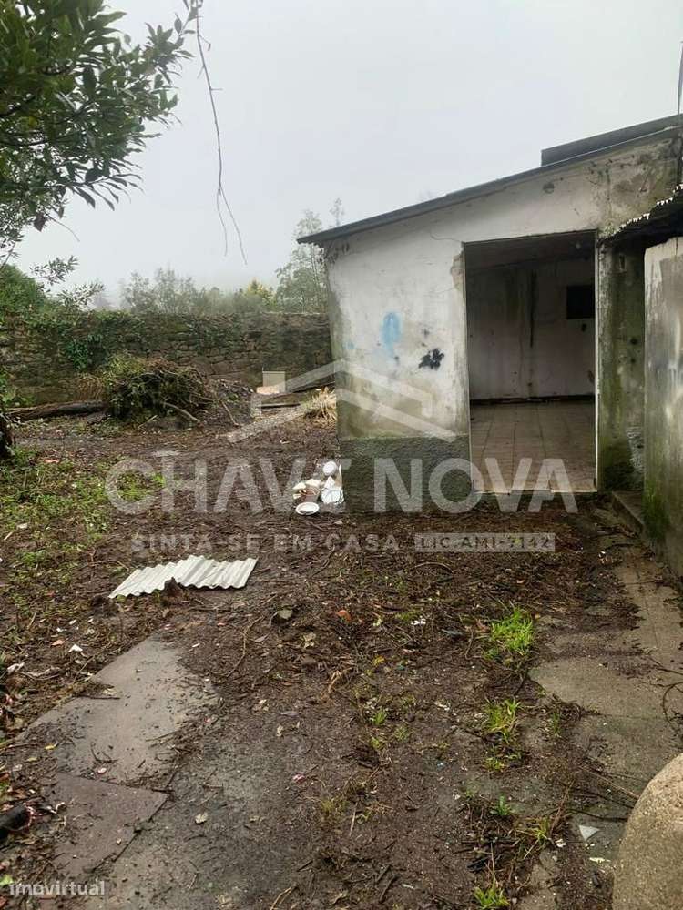 Moradia V1 Para Recuperar em Vilar do Paraíso - Grande imagem: 5/7