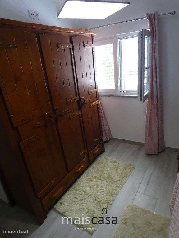 Moradia T3 com Tanque, Terreno e Linha de Água-13