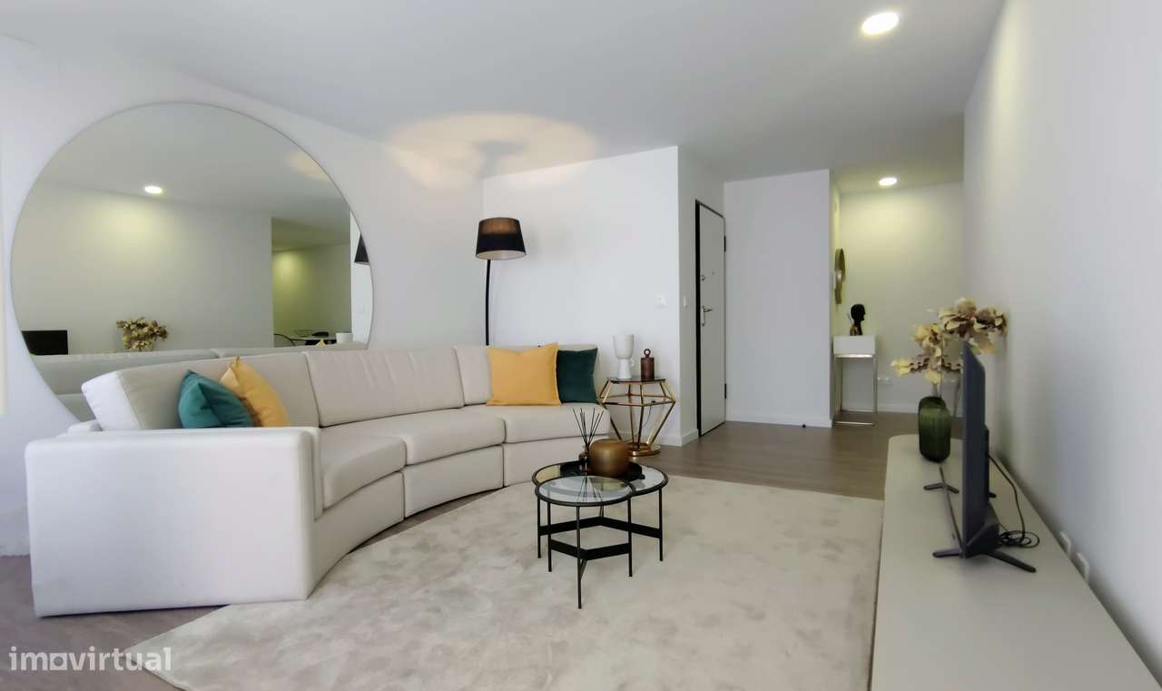 T3 semi-novo | Totalmente equipado | Exposição nascente/sul-11