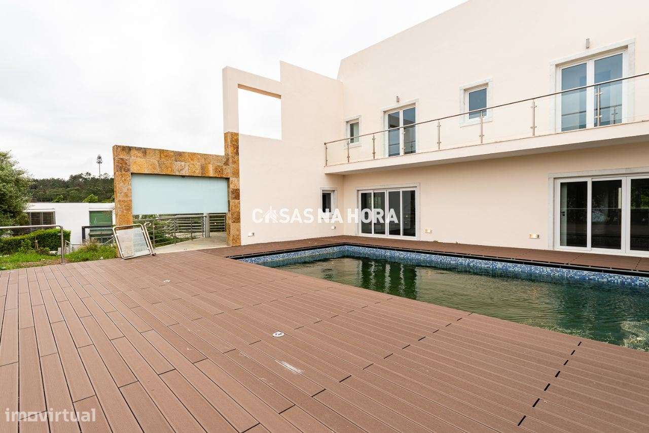 Moradia T4 no Belas Clube de Campo-1