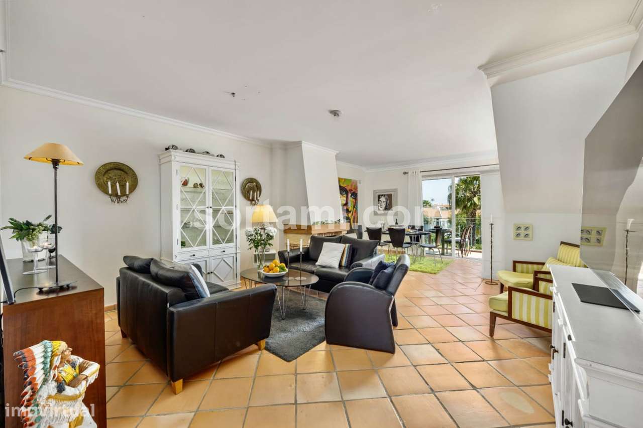 Apartamento T2 Venda em Quarteira,Loulé - Grande imagem: 2/16