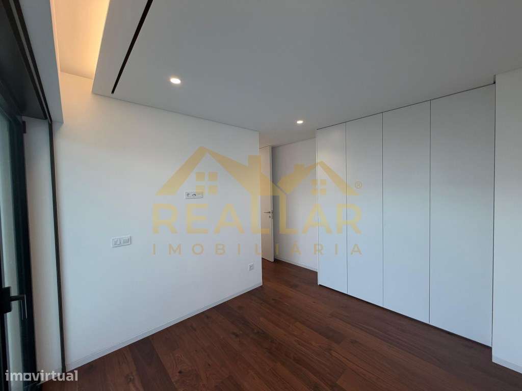 Villas Rio & Mar: Moradias T4 Exclusivas na Primeira Linha de Espos...-10