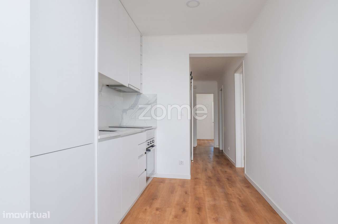 Apartamento T1+1 Baixa da Banheira-32