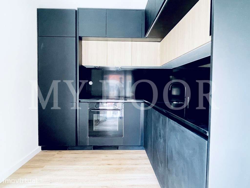 Apartamento T2 NOVO - Moscavide - Varanda - Parqueamento - Grande imagem: 2/30