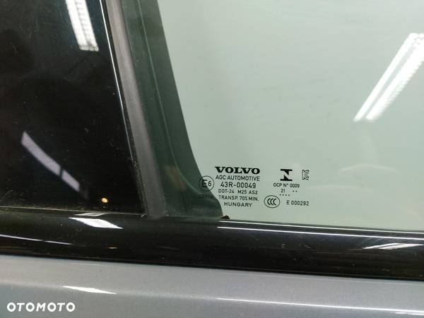 Volvo XC40 T5 EH DRZWI PRAWY PRZÓD 728 - 5