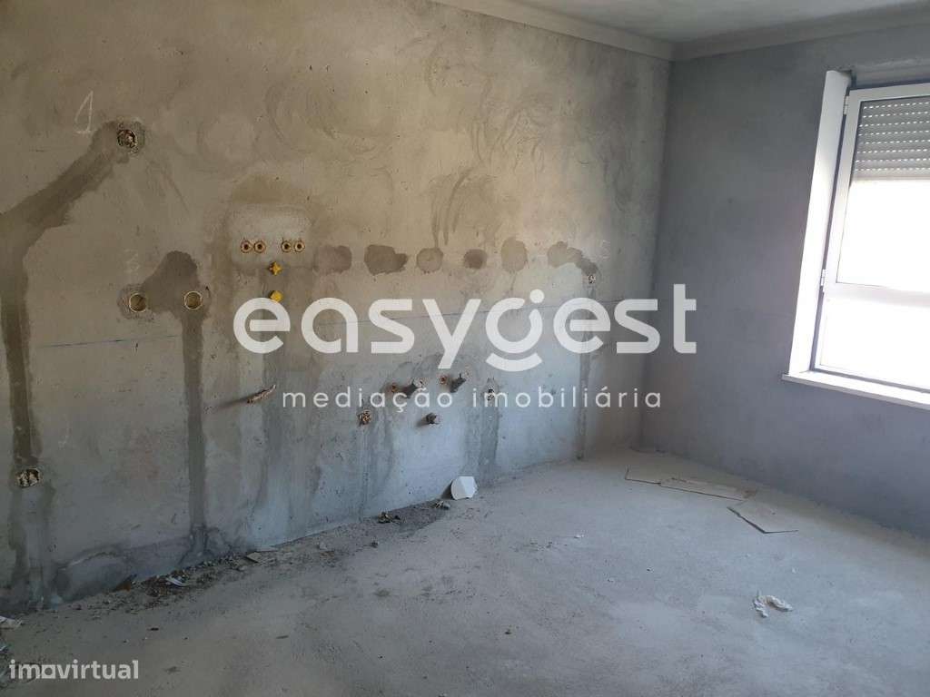 Prédio em construção centro Soure zona - Grande imagem: 4/22