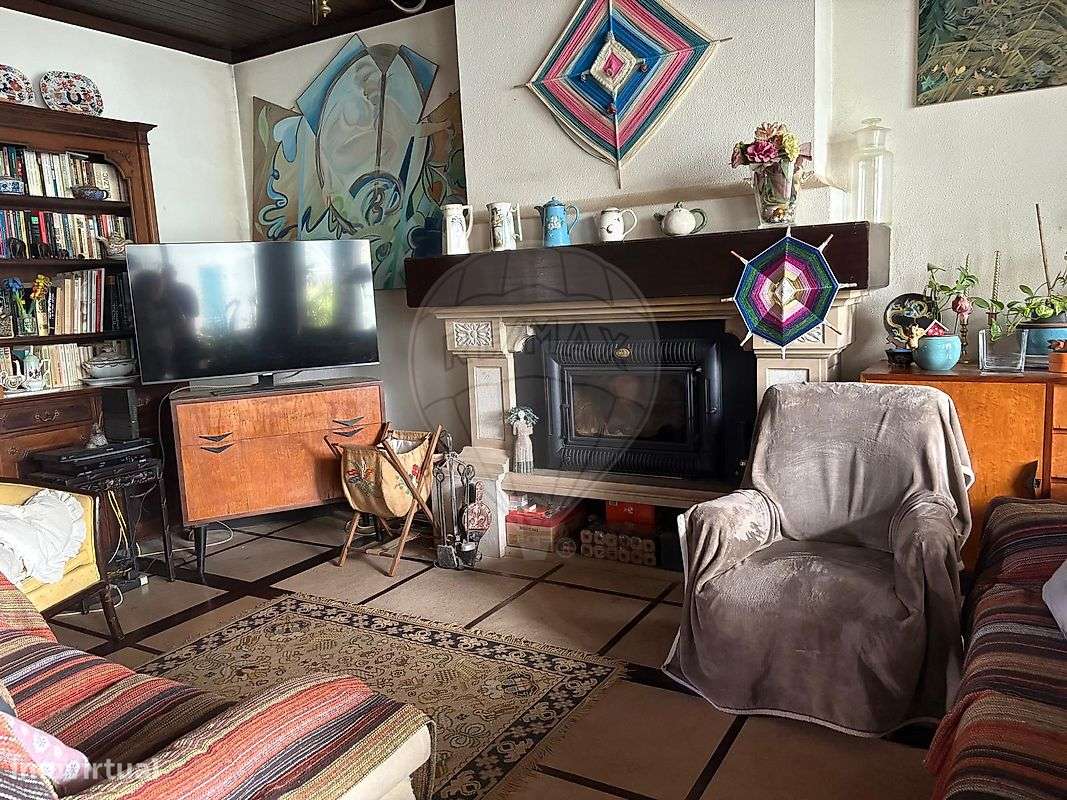 Moradia T6 para venda-10