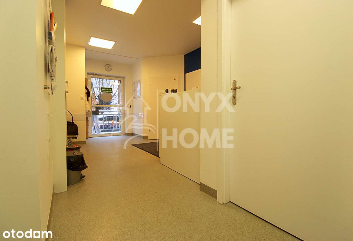 Lokal w centrum Gdyni, z dużym zapleczem 284,74 m2-3