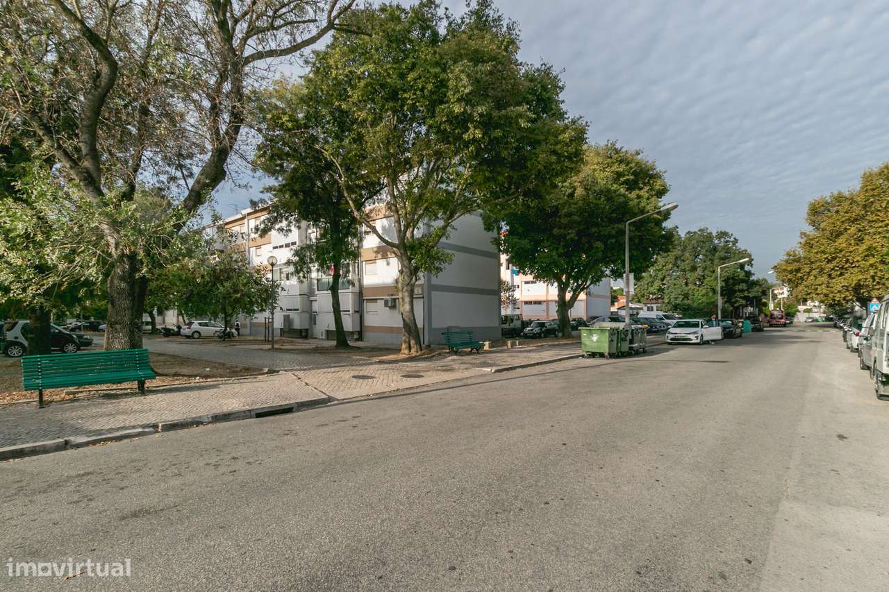 APARTAMENTO T4 | 100M² | OLIVAIS SUL - Grande imagem: 4/7