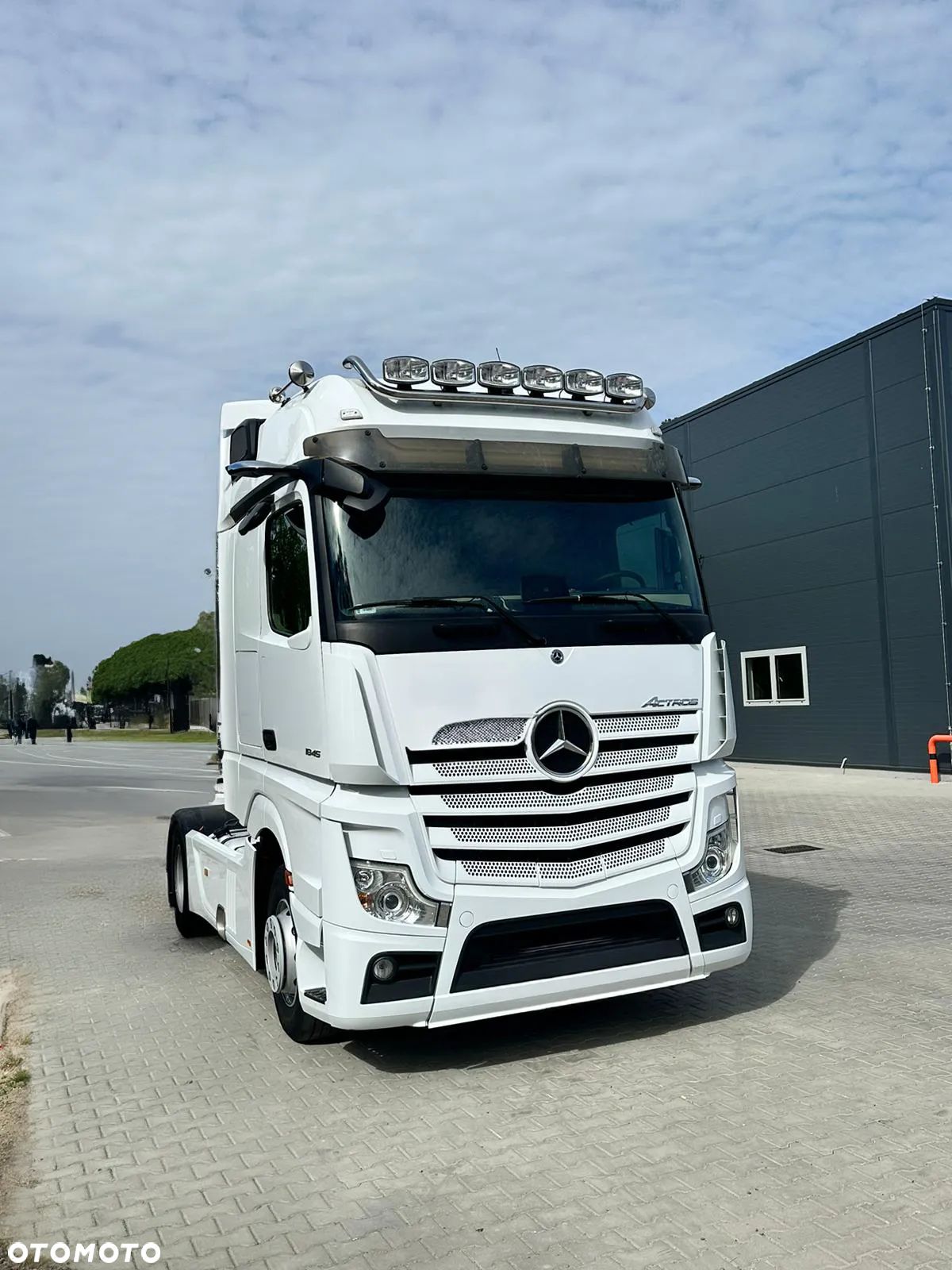 Mercedes-Benz Mercedes-Benza Actros 1845 LS - 1