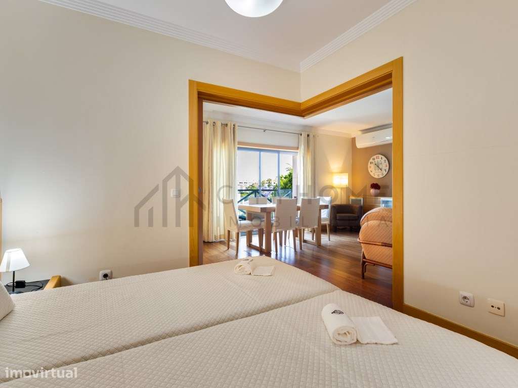 Apartamento T1+1 com piscina, elevador e 2 lugares de estacionament...-10