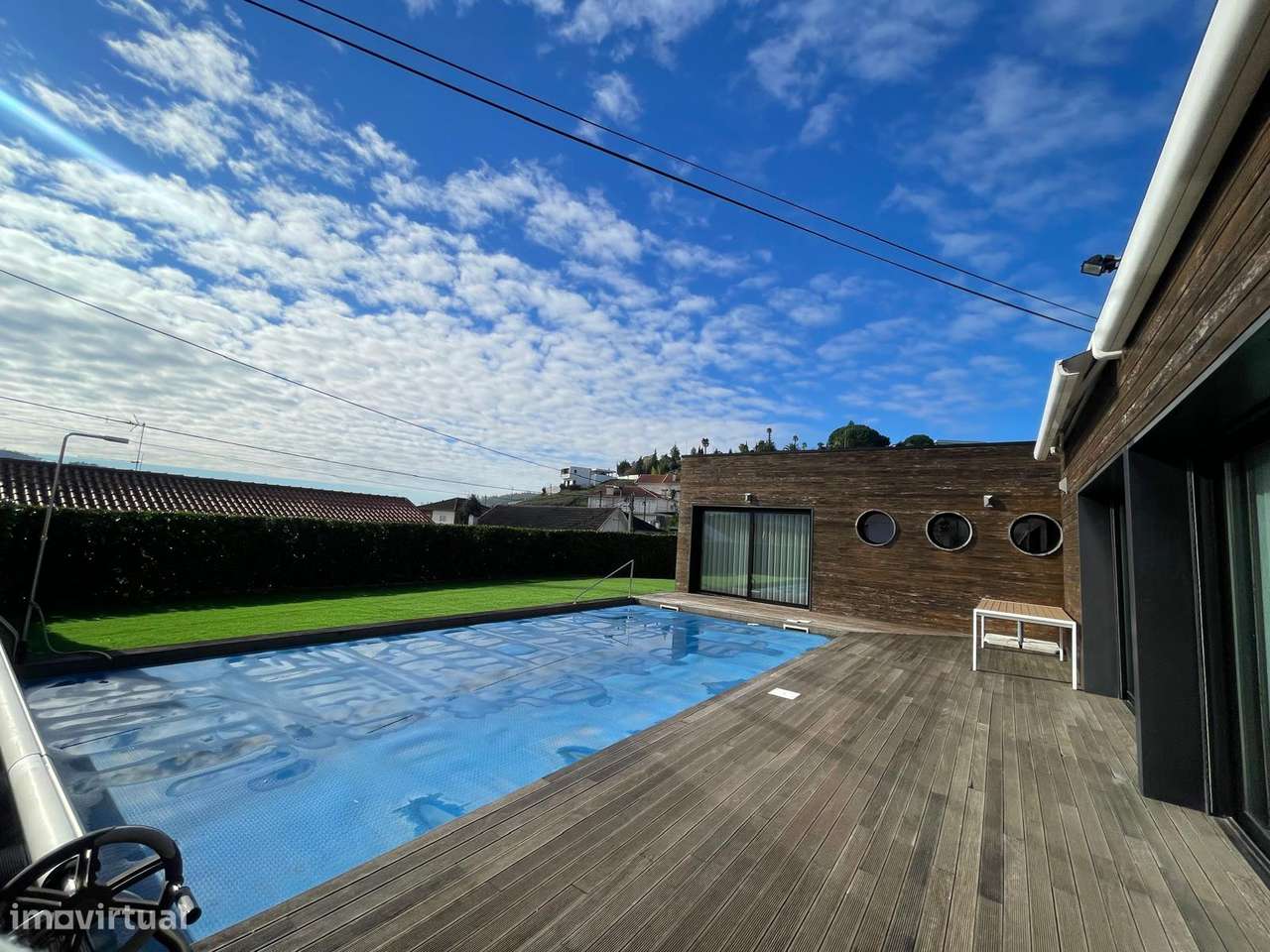 Moradia individual T3 com piscina em Fafe-20