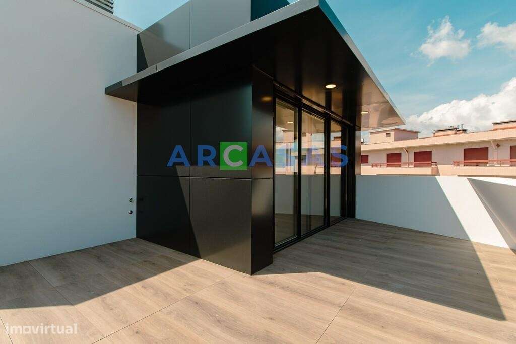 Apartamento T3 com varanda e garagem fechada em São Cosme, Gondomar-21
