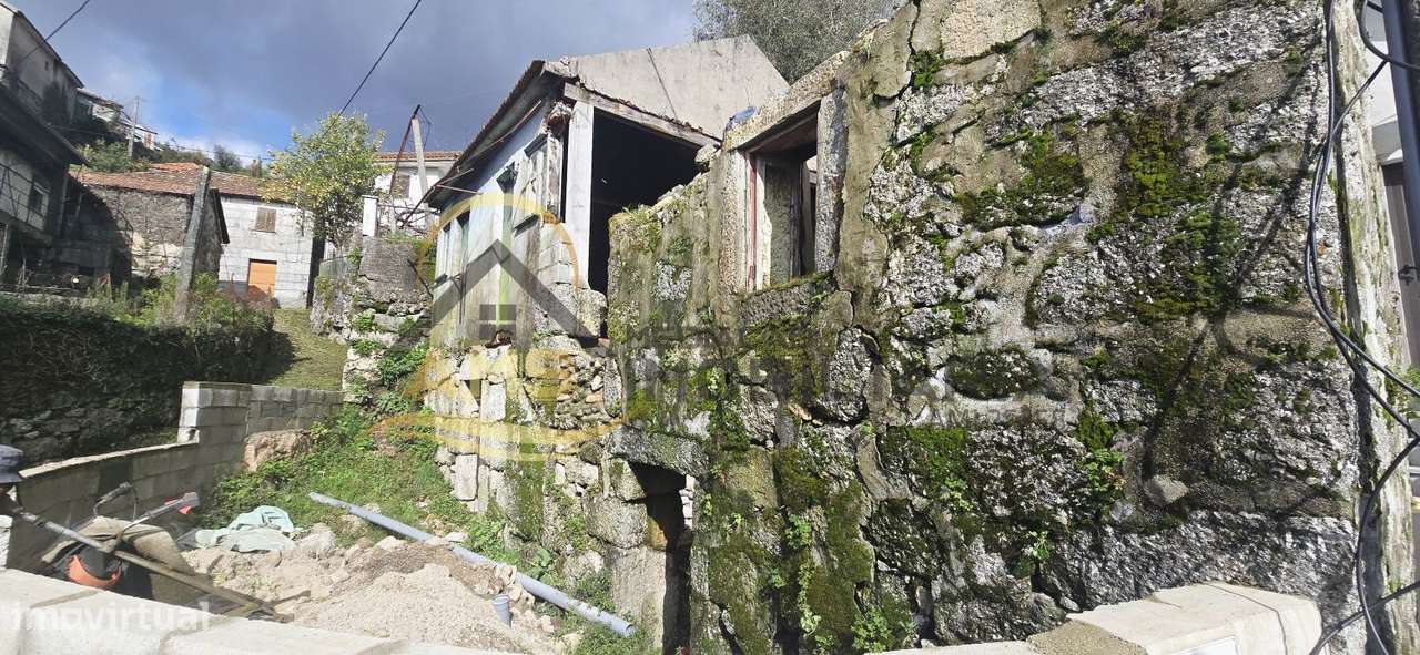 MORADIA PARA VENDA PARA RESTAURO-7