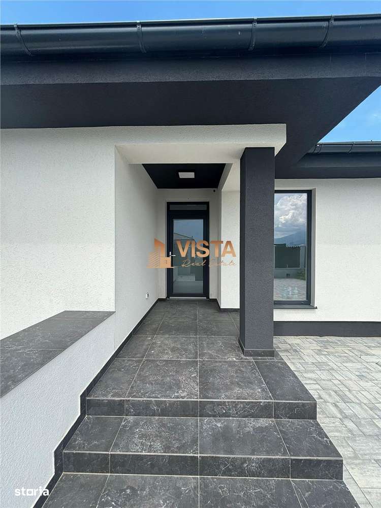 Casa in Cristian, plan parter, 3 dormitoare, 120mp utili, teren 550mp, - Imagine principală: 2/12