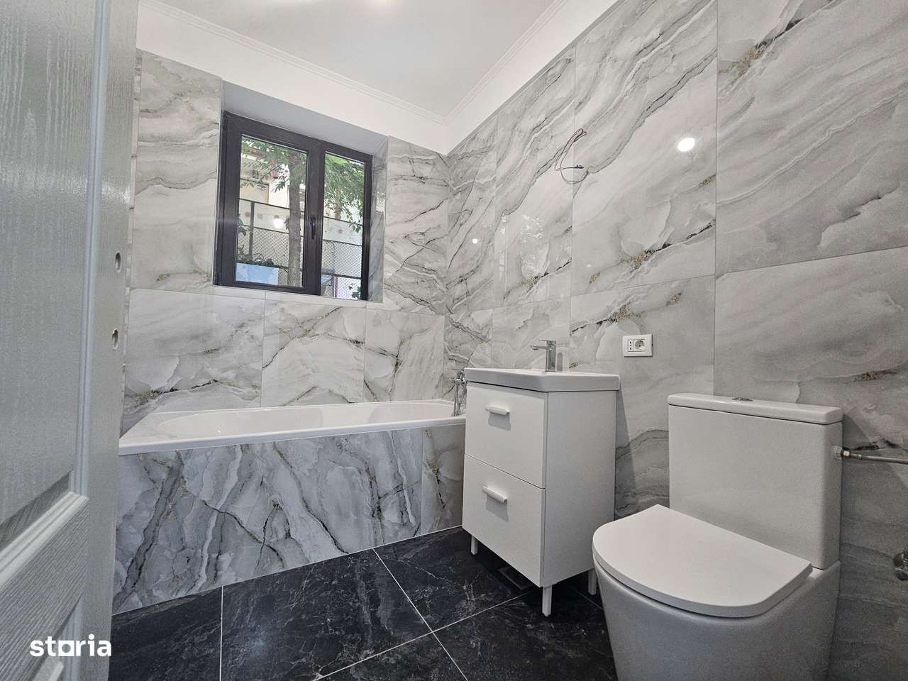 Apartament 4 camere Cartier Domenii - Imagine principală: 5/6