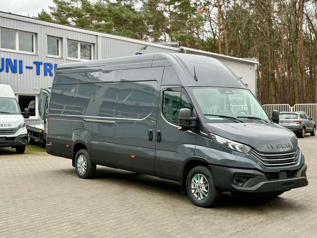 Iveco Daily Największy furgon 18m 3 FULL OPCJA od ręki