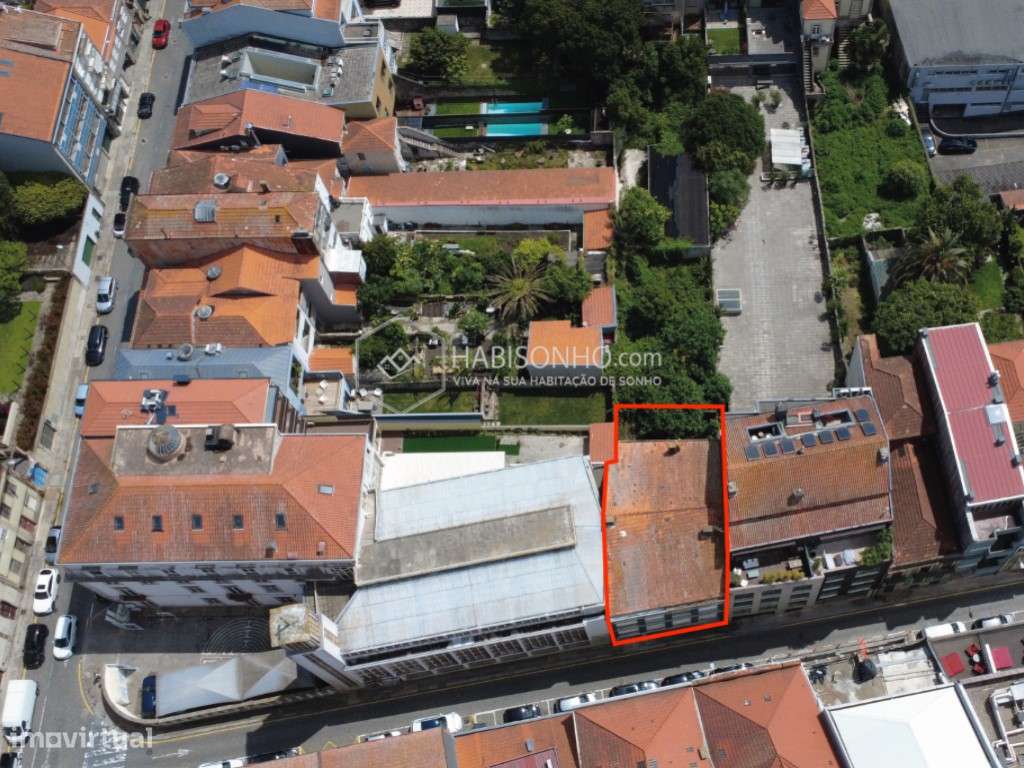 Prédio Zona ARU | Centro | Porto - Grande imagem: 2/26