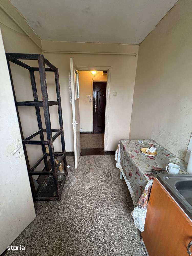 2 cam sd 52 mp suprafata totala zona decebal cantemir 72.000 euro neg-9