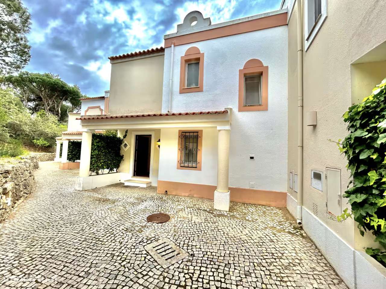 Moradia V2 em Vilar do Golfe – O Seu Refúgio na Quinta do Lago-12