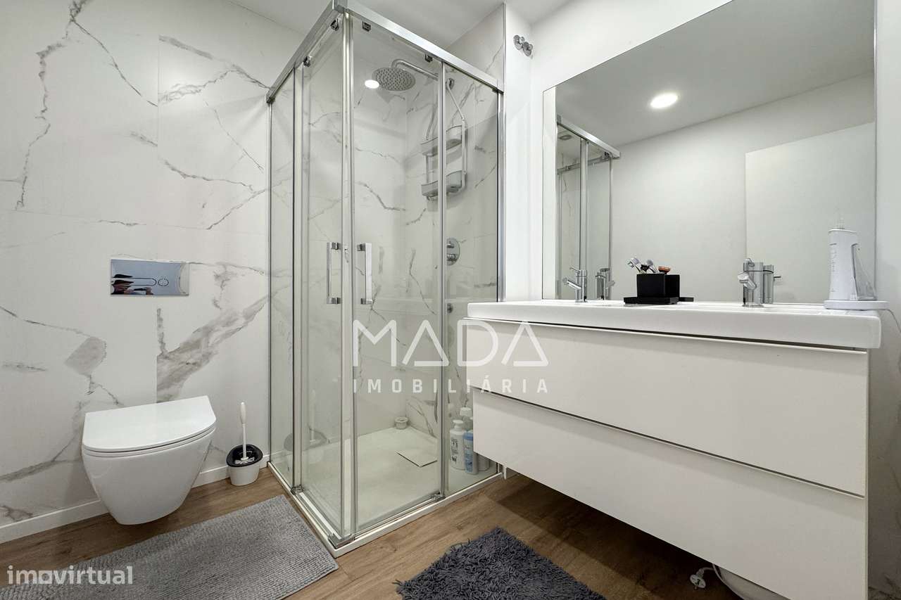 Apart. T3 renovado c/garagem (2 carros) na Av. 31 de Janeiro em Braga-18