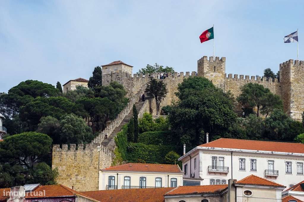 Apartamento renovado no Chiado-15