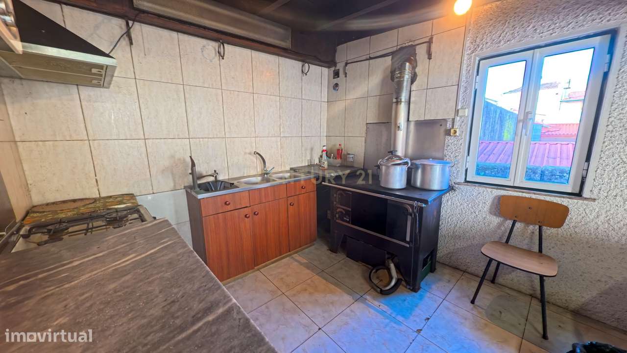 Edifício para Recuperação em Viseu - Oportunidade Única-8