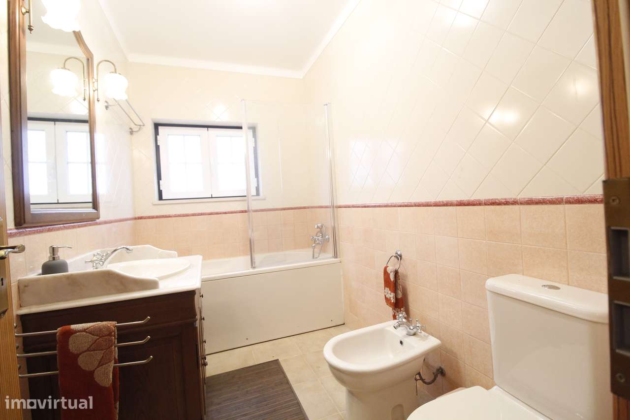 Moradia T4 com Terreno-12