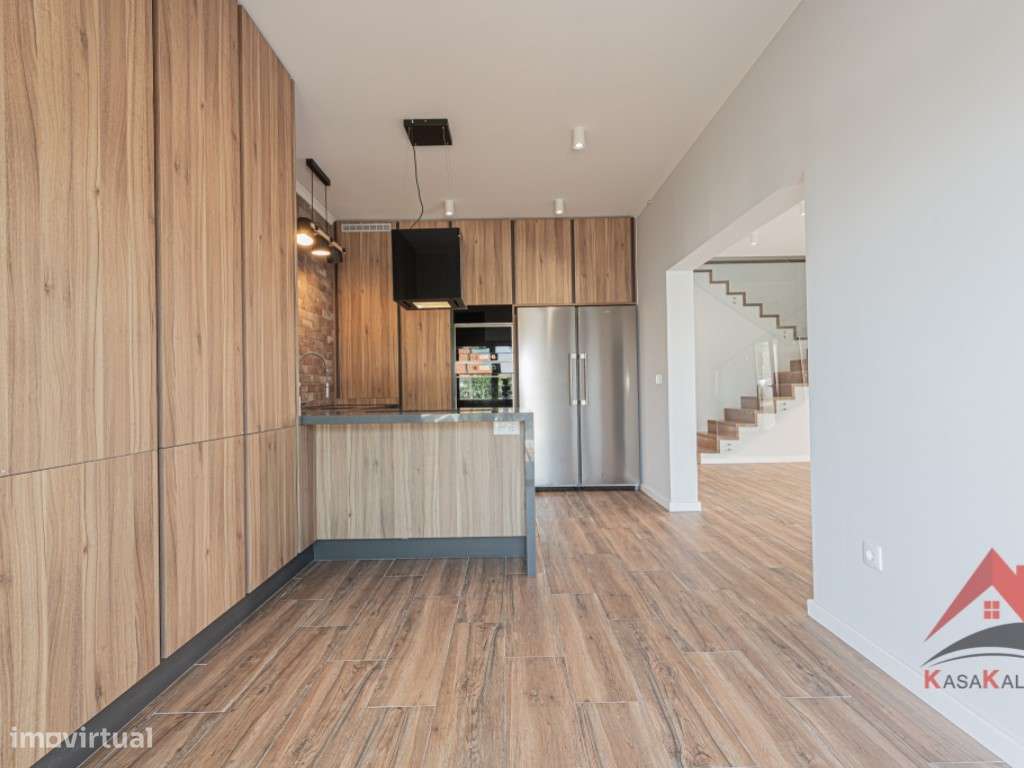 Oportunidade Única em Palmela Duas Moradias | Excelente Opção para ...-15