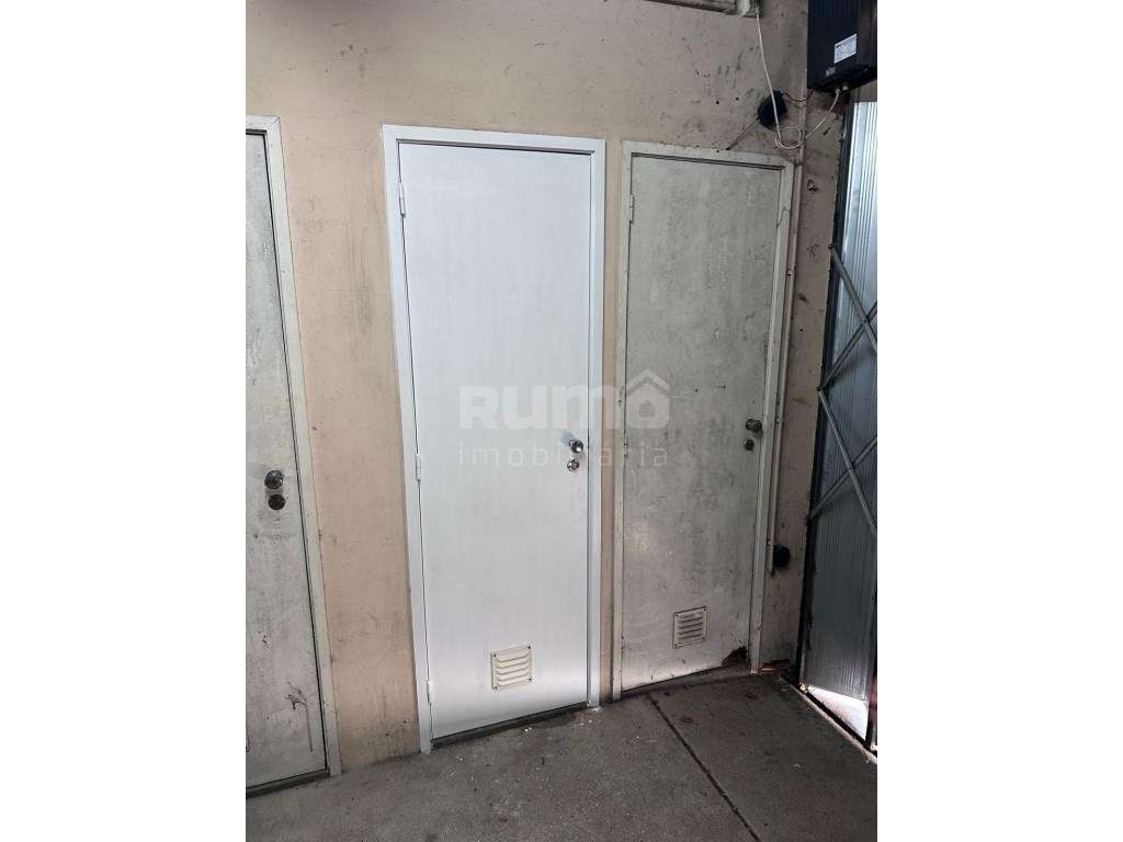 Apartamento T3 com Sótão e Garagem - Excelente Oportunidade!-15