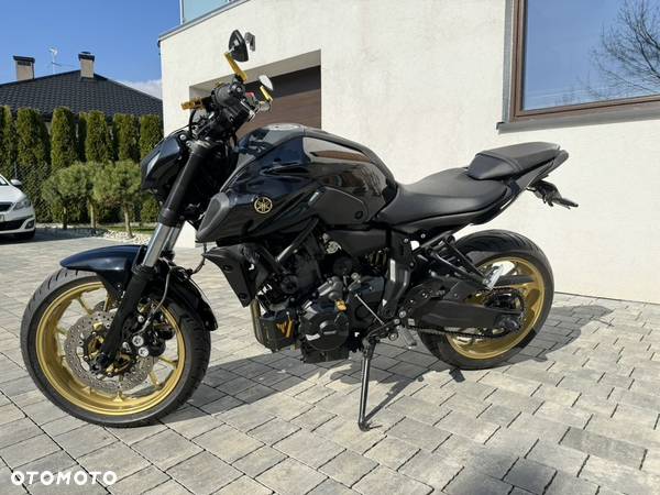 Yamaha MT - 7