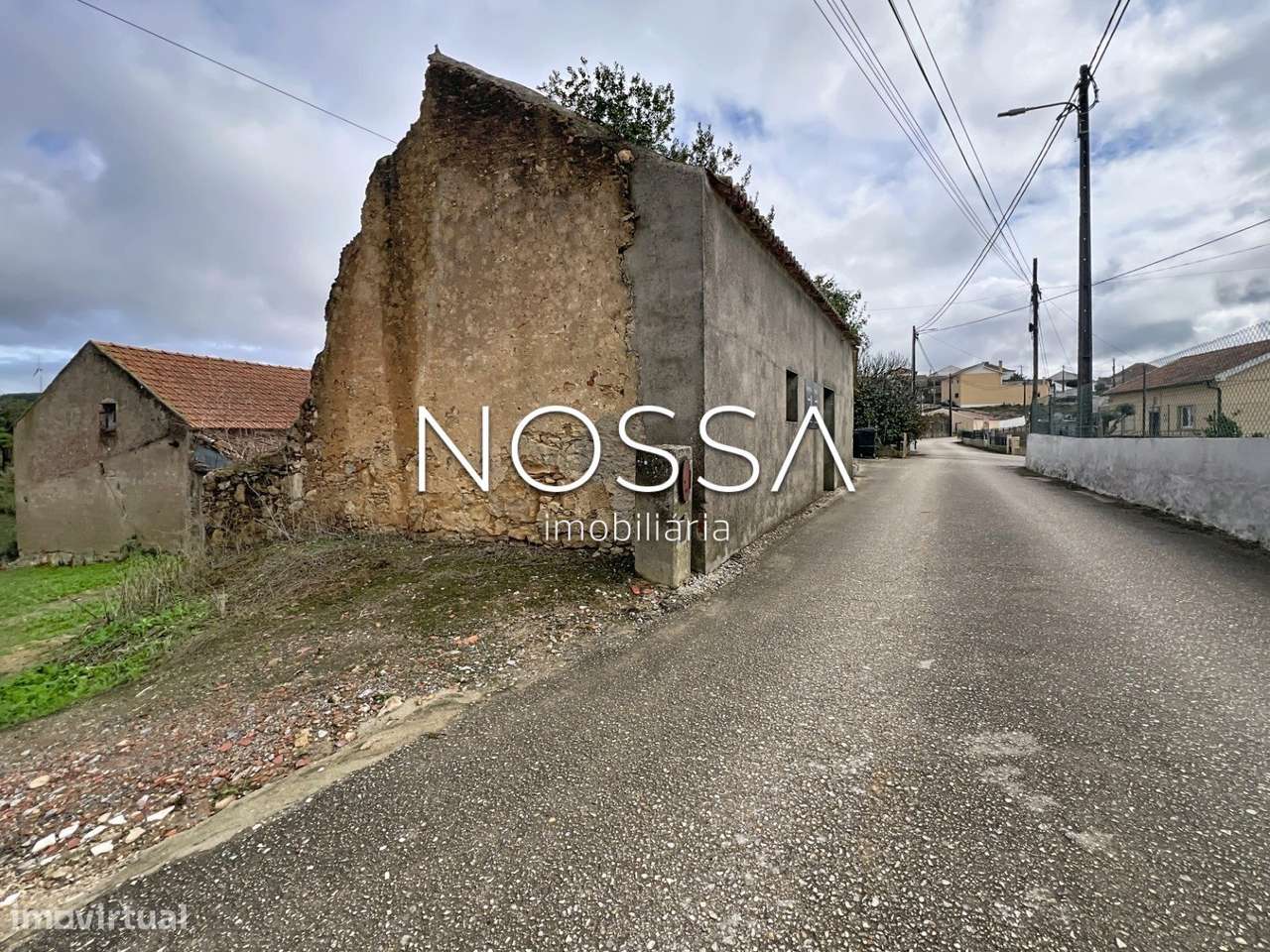 Ruína com 60m² | Terreno urbano | Sobral da Abelheira – Mafra - Grande imagem: 4/38