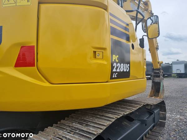 Komatsu PC 228 - 13