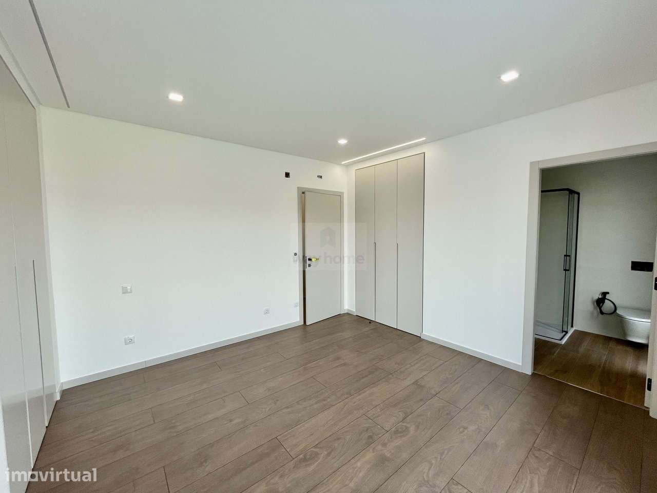Moradia T4 | Quatro suites | Elevador | Garagem | Lourinhã | Praia da-32