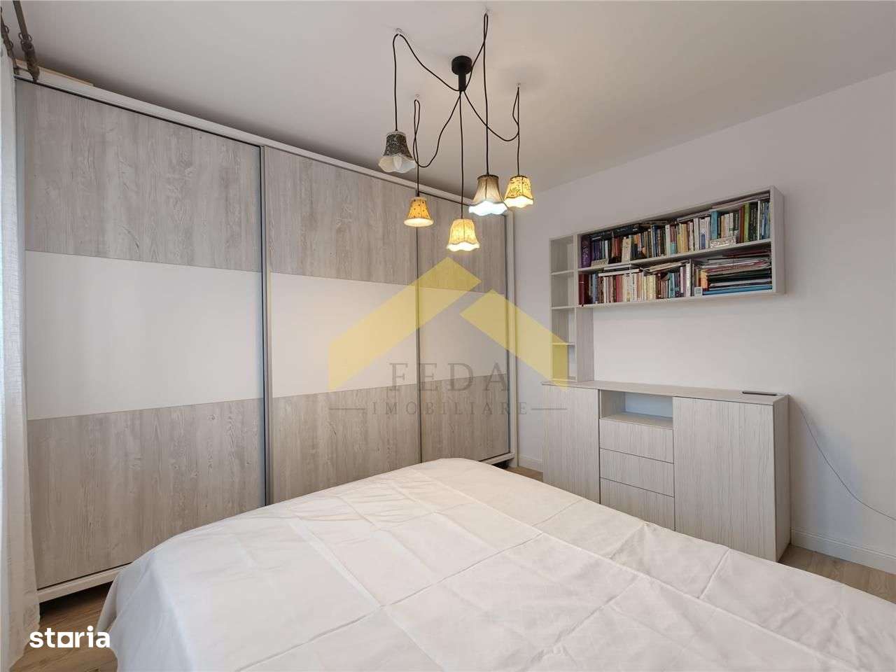 Apartament 3 camere de vanzare zona Bujac bloc NOU-11