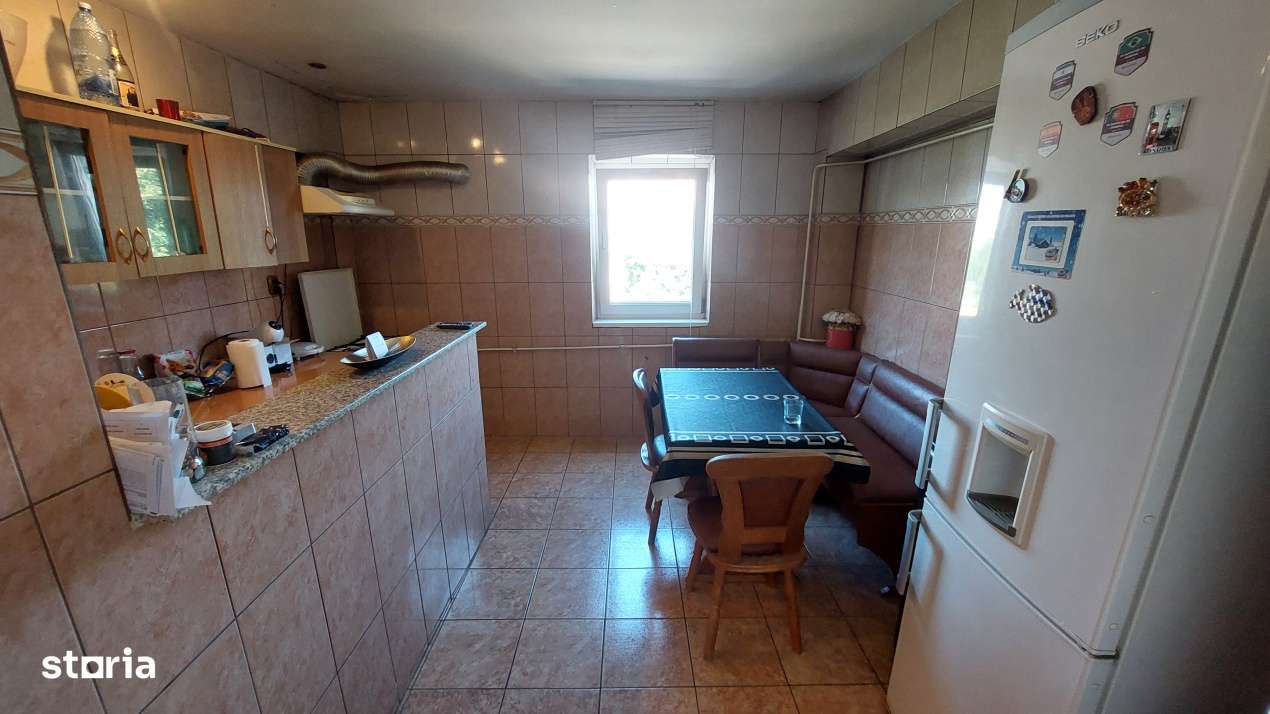 Apartament 3 camere decomandat, etajul 4, Craiovita zona Lidl - Imagine principală: 5/8