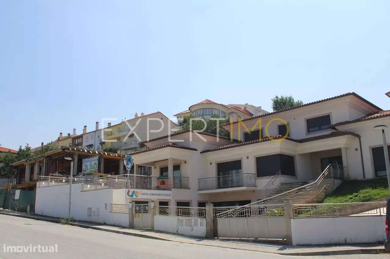 Moradia Imponente, T5 à venda em Seia na Serra da Estrela - Grande imagem: 2/25