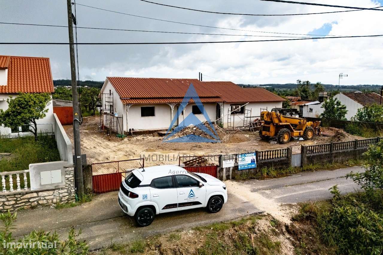 Moradia T5 com Piscina-10