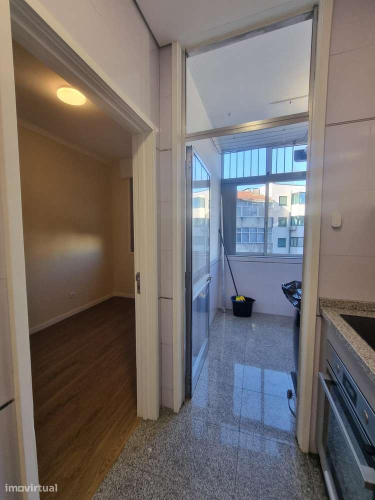 T2+1 (T3) - Renovado - Próx. Pingo Doce Costa Cabral, Paranhos - Grande imagem: 5/16