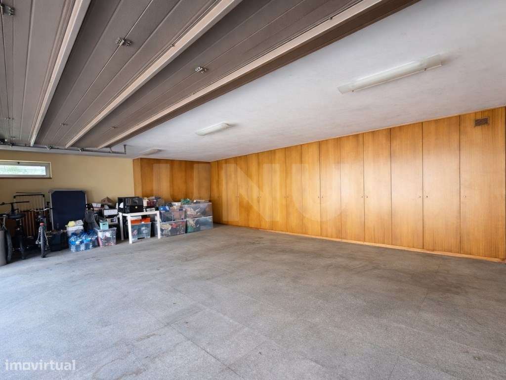 Moradia T5 Moderna com Jardim e Cave Ampla - Árvore, Vila do Conde-42