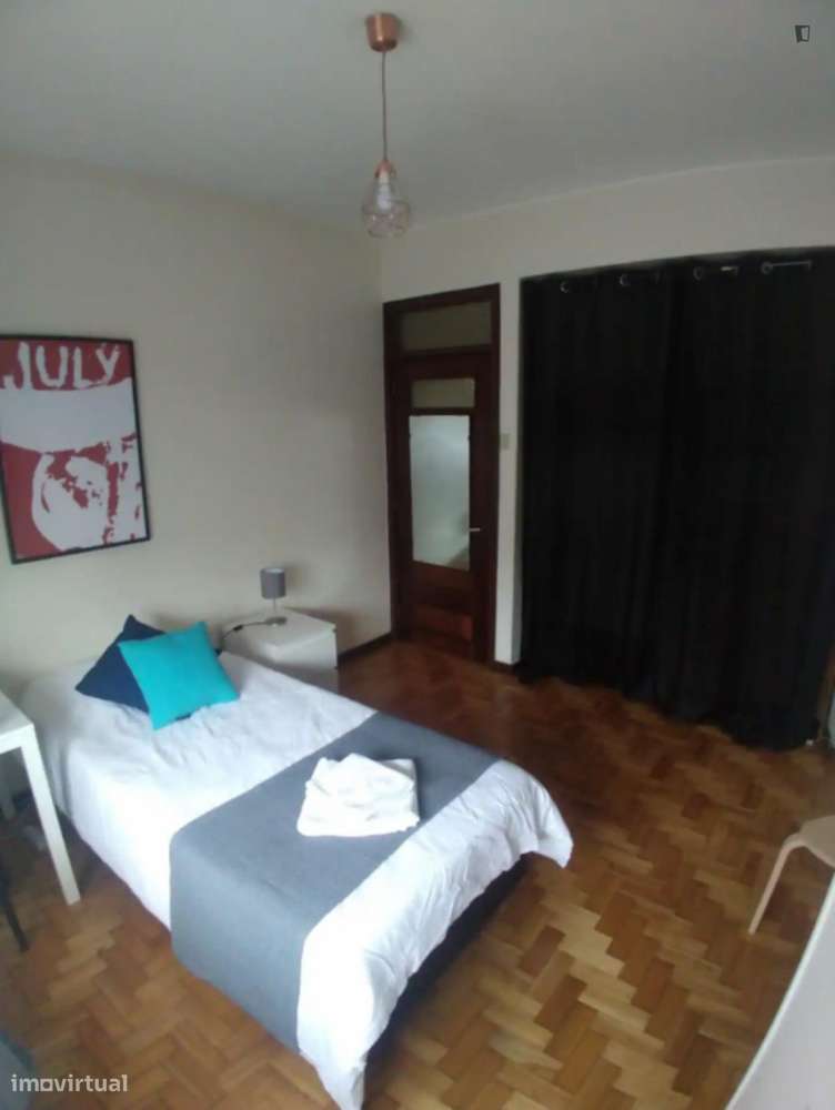 Quarto - localizado em Cedofeita Porto - Grande imagem: 2/10