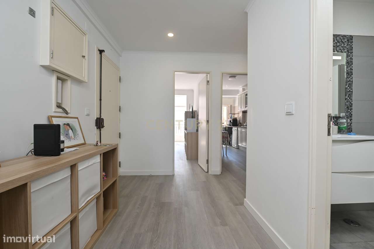 T2 em Queluz com excelentes áreas - Grande imagem: 4/18