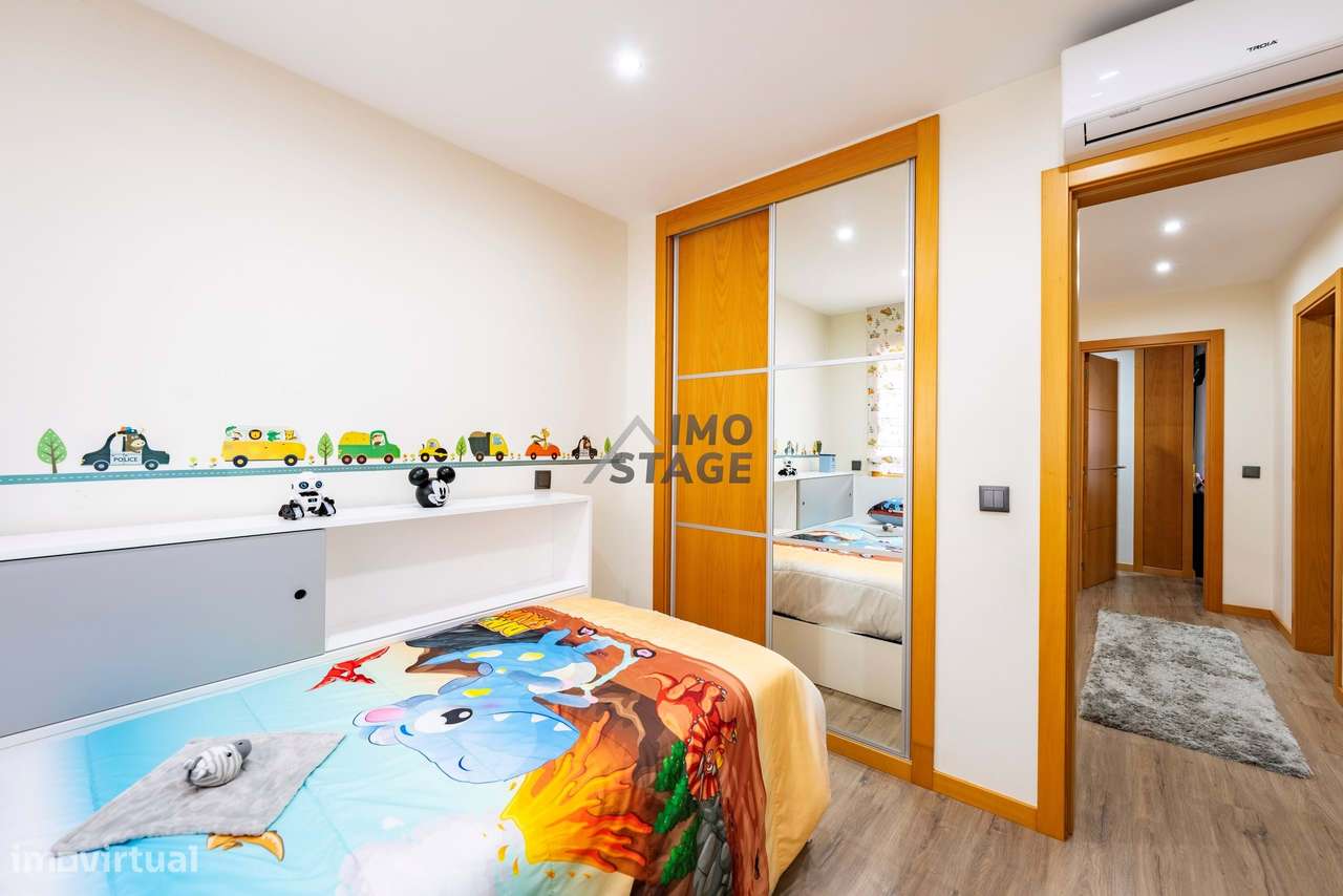 Moradia T3 de Luxo em Condomínio no Centro de Valongo-16