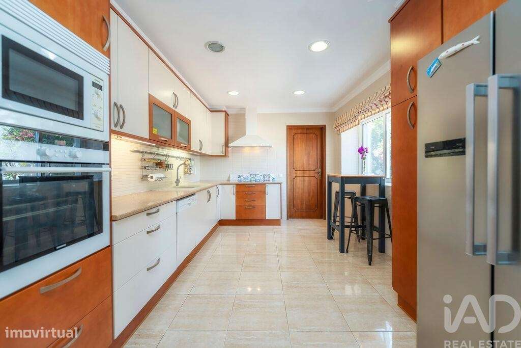 Casa / Villa T4 em Santa Bárbara de Nexe de 201,00 m2 - Grande imagem: 5/30